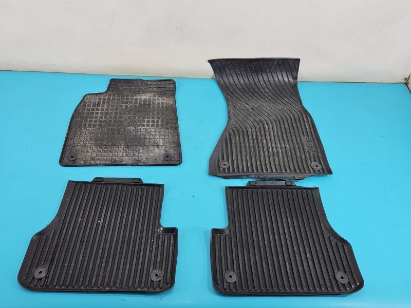 Dywaniki komplet AUDI A6 C7