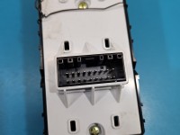 Przełącznik szyb kia Stonic 17-20 EU 93570-H8100WK