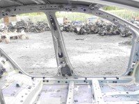 Próg lewy SŁUPEK ŚRODKOWY B Toyota Corolla E16 E18 13- sedan 4d beżowy 4V8