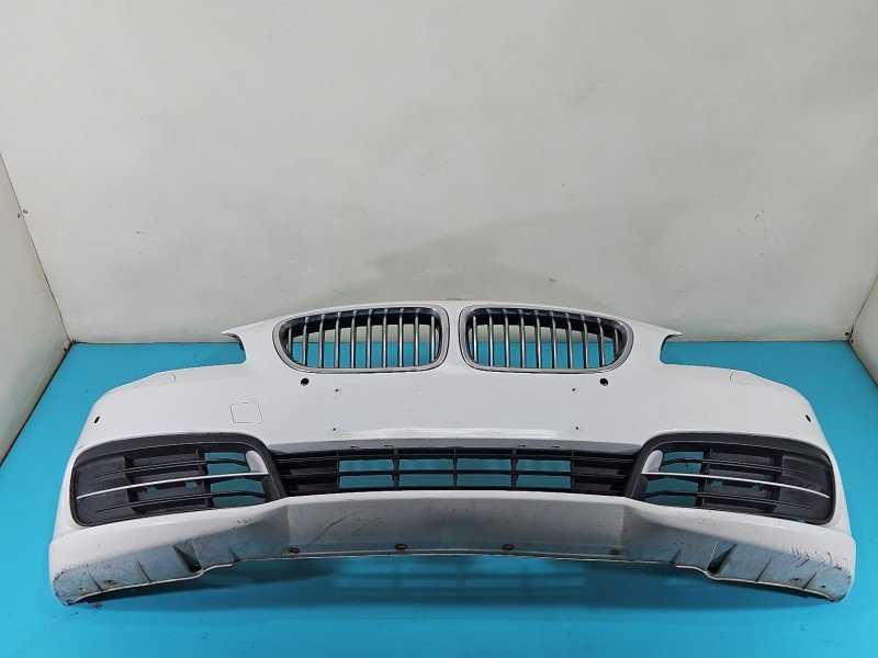 Zderzak przód Bmw f10 f11 biały 300