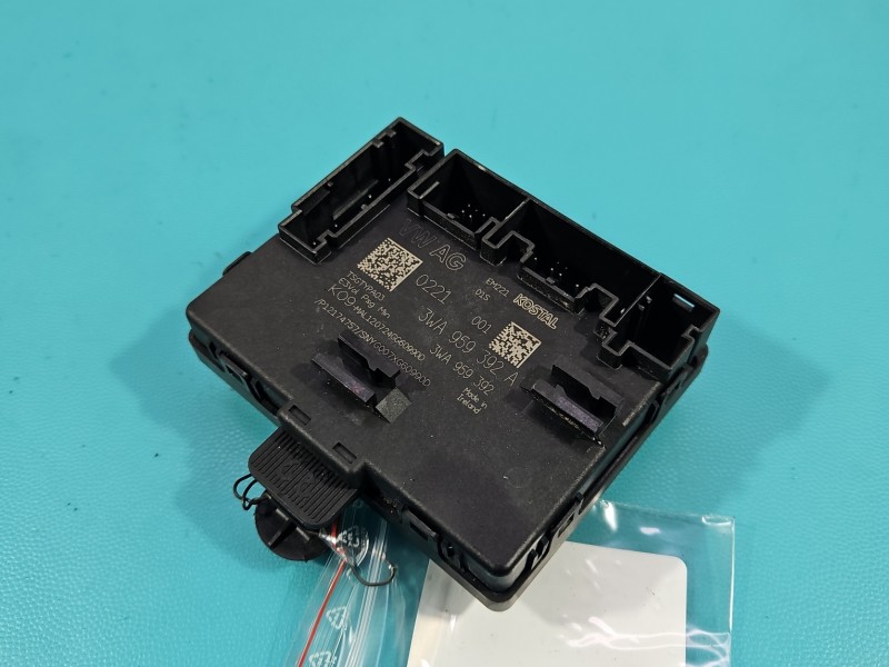 Sterownik moduł DRZWI PP Skoda Superb IV 3WA959392A