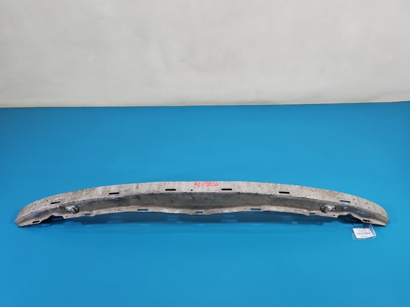 Wzmocnienie zderzaka przód belka Audi A4 B5 Brak nr przednie