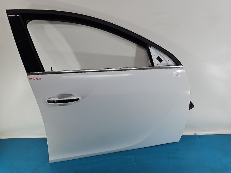 DRZWI PRZÓD PRAWE PASAŻERA Opel Insignia A 5d Z40R