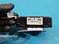 Sterownik moduł Kia Stinger 95300-J5000 Producent części: KIA, 7 PIN MODUŁ STEROWNIK SKRZYNKA ROZDZIELCZA NAPIĘCIA