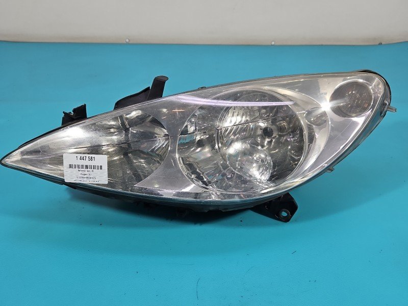 Reflektor lewy lampa przód Peugeot 307 EUROPA