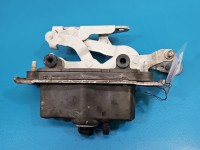 Zawias maski prawy Mercedes W212 623 A2129066301