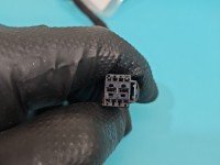 Siłownik klapy prawy teleskop Skoda Superb III 3V9827852B