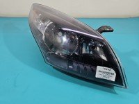Reflektor prawy lampa przód Renault Megane III EUROPA