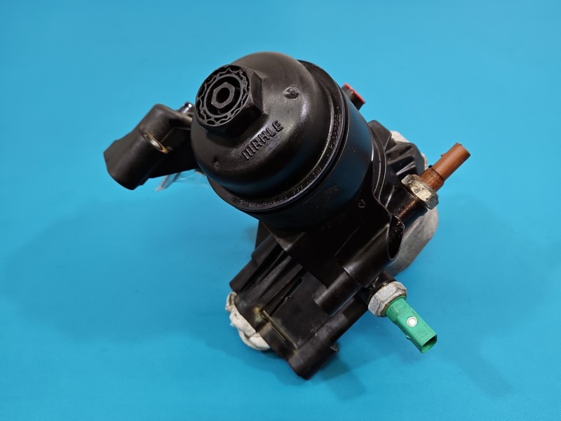 Podstawa filtra oleju obudowa Vw Passat B8 2.0 TDI 03N115389B, 03N117021