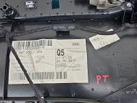 Tapicerka drzwi tył prawa boczek AUDI Q5 08-