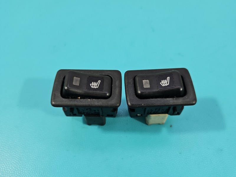 Przełącznik podgrzewania foteli MAZDA 5 05- 578-2J56, 579-2K56