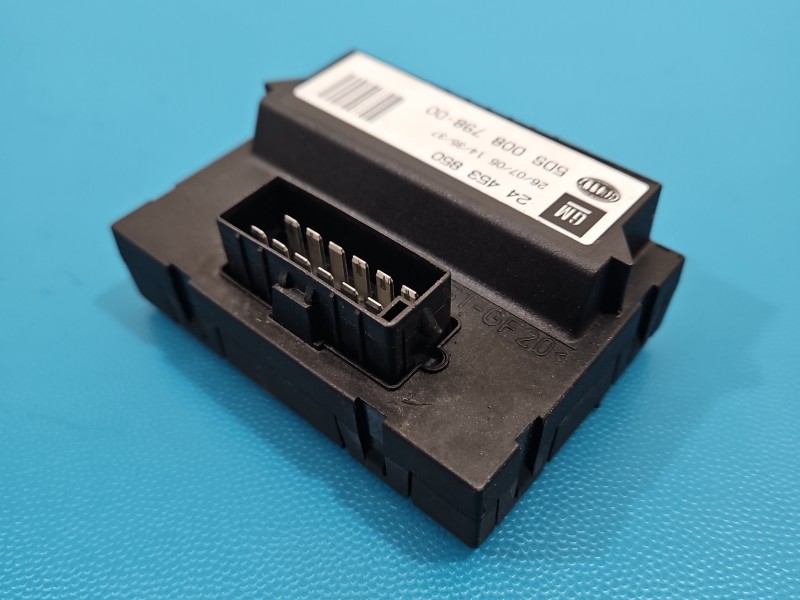 Sterownik moduł Producent części: OPEL, HAKA Opel Zafira B 24453850, 5DS008798-00