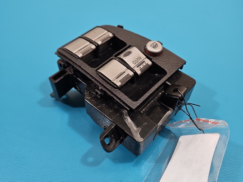 Przełącznik szyb Honda Fr-v Producent części: Honda, Luźny przełącznik sprawdzony działa EU