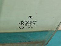 Szyba drzwi przód lewa Mercedes W246 HB