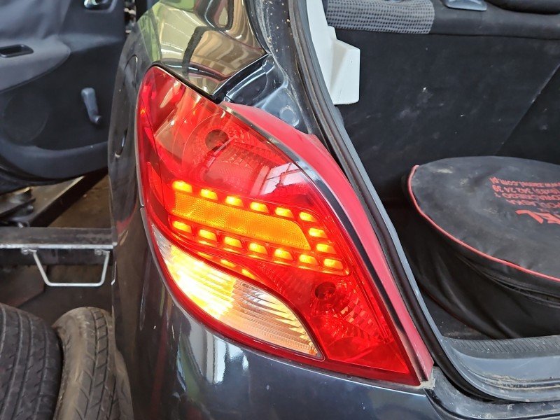 Lampa tył lewa Peugeot 207 HB