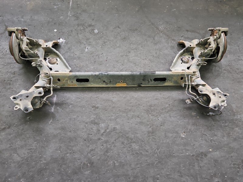 Tylna belka oś tył Renault Megane IV 1.3 Tce Tylna belka oś tył Renault Megane IV 1.3 Tce