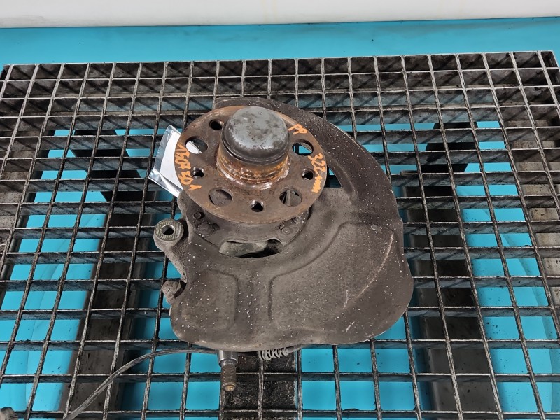 Zwrotnica prawa piasta przód 3.0 cdi (642853) Mercedes CLS II C218 W218 218