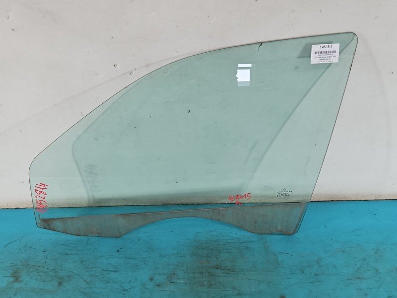 Szyba drzwi przód lewa Jeep Grand cherokee III WK HB