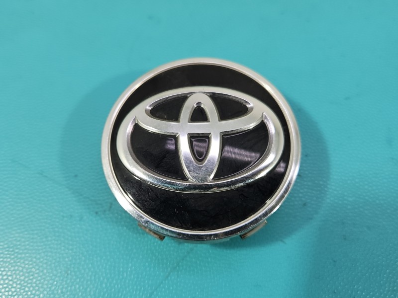 Dekielek felgi sztuka alufelgi Toyota Rav4 V