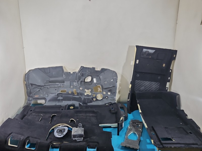 Wykładzina DYWAN PODŁOGA Peugeot 3008 II 9810686980, 98176588ZD, 98114546ZD