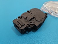 Silniczek nawiewu NAGRZEWNICY BMW G30 EH620003 EUROPA