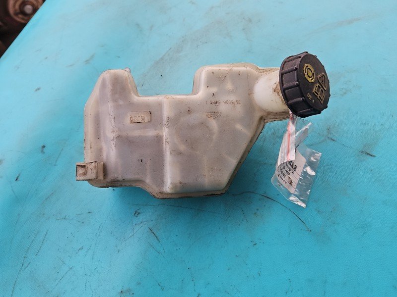 Zbiorniczek płynu hamulcowego Ford Fiesta Mk6 zbiornik