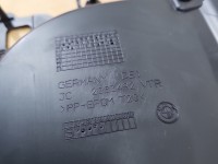 Tapicerka drzwi przód prawa boczek bmw F30