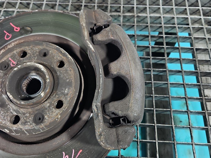 Zacisk przód prawy Fiat Scudo II 06- 2.0 jtd Zacisk przód prawy Fiat Scudo II 06- 2.0 jtd