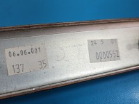 Listwa dekor deski Audi A4 B6 8E0867419, 8E0867420 Europejska, pęknięte mocowania