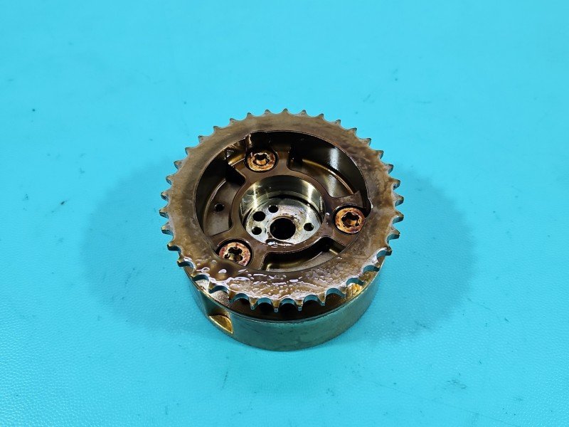 Koło faz rozrządu Toyota Aygo II 14-22 13520-0Q010 1.0 vvti (1KR) Koło faz rozrządu Toyota Aygo II 14-22 13520-0Q010 1.0 vvti (1KR)