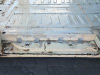 Próg lewy SŁUPEK ŚRODKOWY B Mercedes Vito W447 14- HB 5d kremowy 639/2