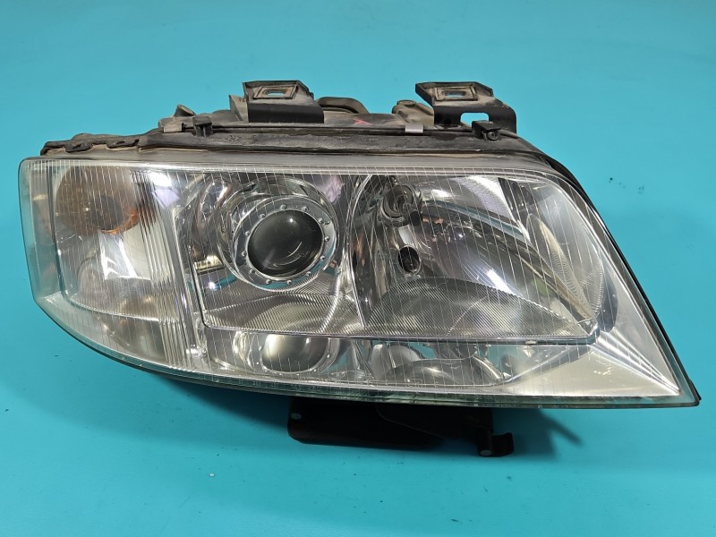 Reflektor prawy lampa przód Audi A6 C5 EUROPA