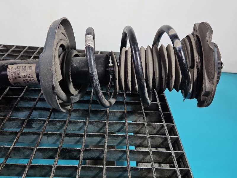 Sprężyna przód przednia Opel Astra V K 1.4 T (LE2)