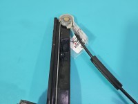 Podnośnik przód prawy SZYBY WINDA Ford Mondeo Mk3 Producent części: FORD, 8pin, uszkodzony pancerz linki, korozja 5d kombi