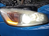 Reflektor prawy lampa przód VOLVO S60 II 10- EUROPA