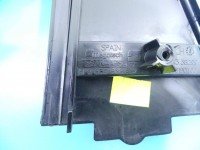 Osłona ZAŚLEPKA PLASTIK Producent części: Seat, Europejska, ZAŚLEPKA TRÓJKĄT DRZWI PRAWY TYŁ Seat Leon III 12- 5F9839638A