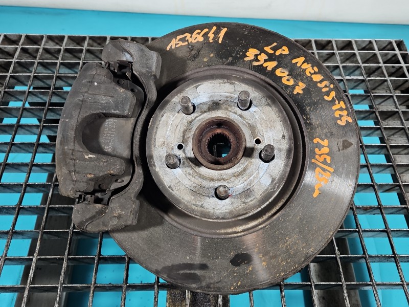 Zwrotnica lewa piasta przód 2.0 d4d Toyota Avensis II T25