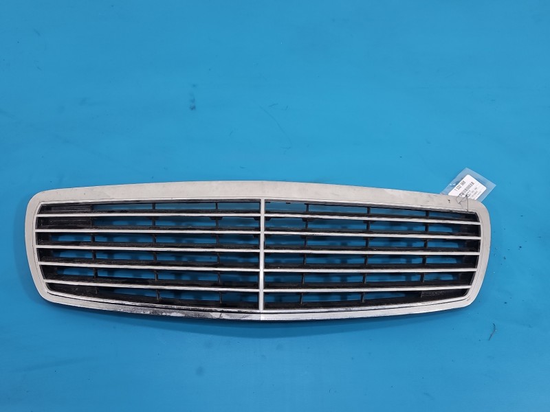 Atrapa grill Mercedes W211
