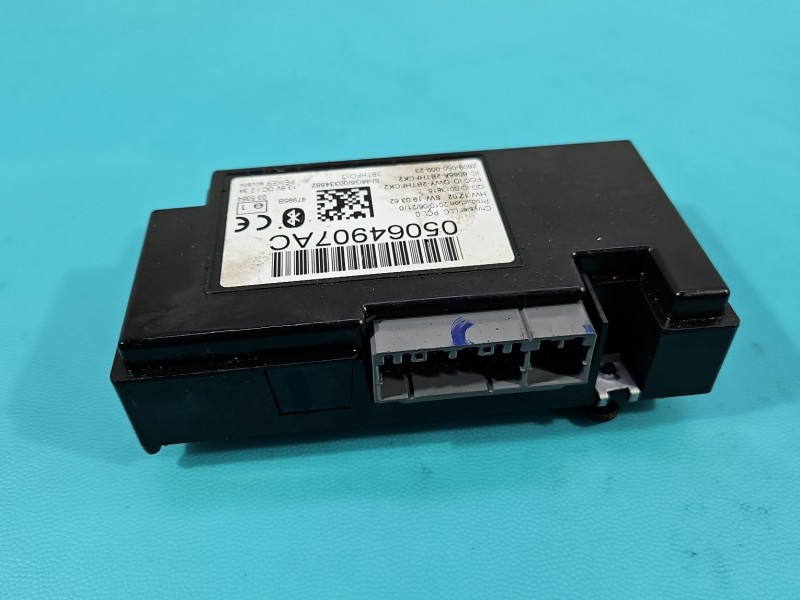 Sterownik moduł Producent części: Dodge, Bluetooth Pęknięta obudowa, urwane mocowanie Dodge Journey 05064907AC