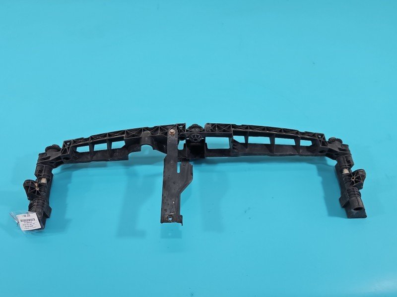Pas przedni Mercedes W212 A2128801403