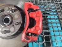 Zacisk przód prawy Scion tC I AT10 04-10 2.4 VVTi (2az)