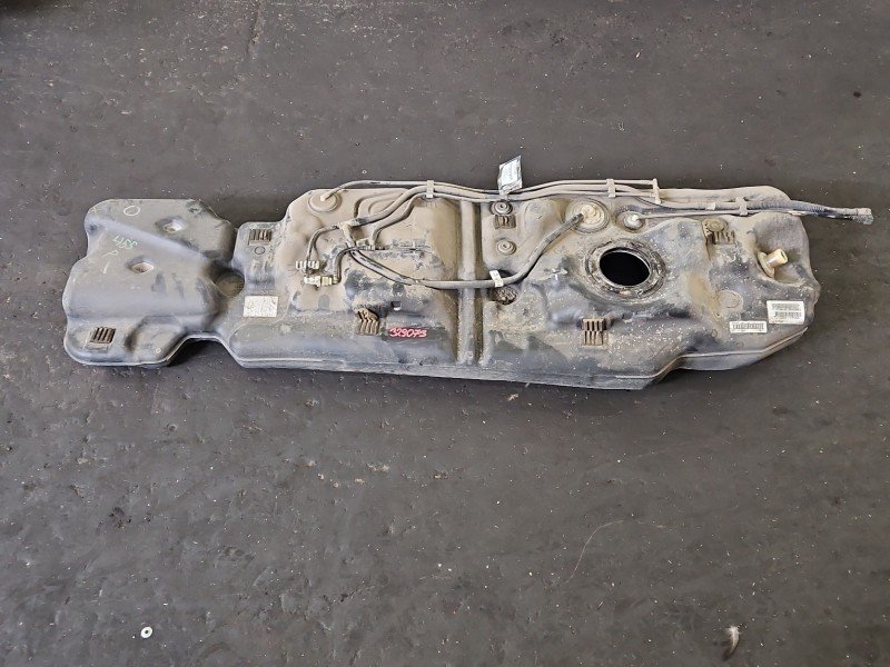 Zbiornik paliwa bak INFINITI QX60 12- 3.5 V6 Zbiornik paliwa bak INFINITI QX60 12- 3.5 V6