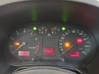 Licznik Audi A3 8L 1.6 8V 8L0920900F EUROPA