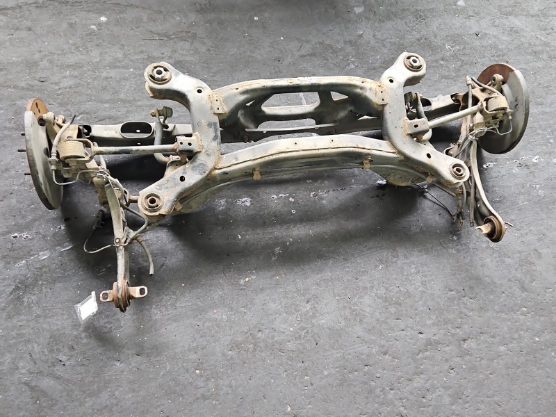 Tylna belka oś tył Fiat Freemont 2.0 jtd