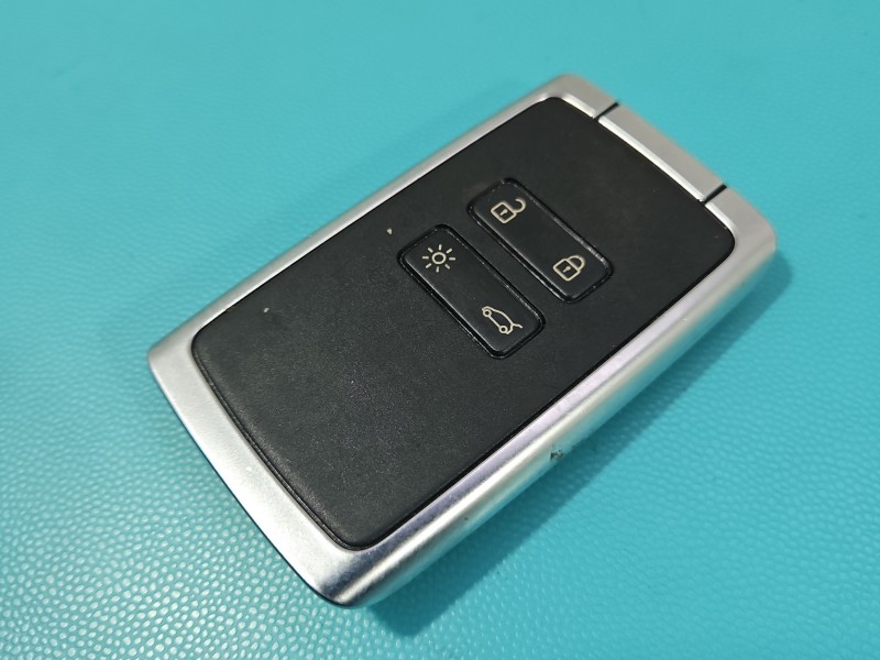 PILOT KLUCZYK Renault Megane IV