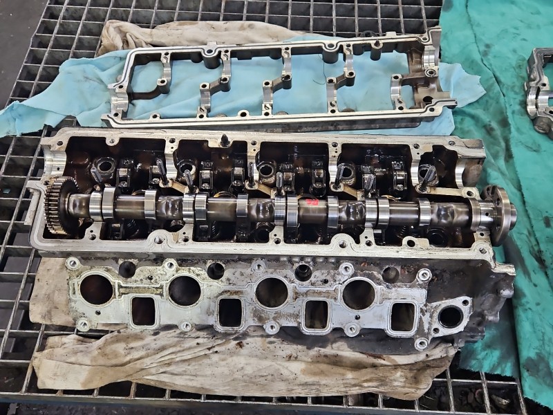 Głowica AUDI Q7 I 4L 4.2 TDI