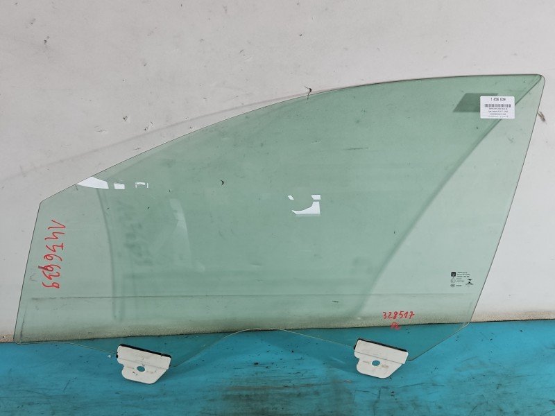 Szyba drzwi przód lewa Opel Insignia B kombi