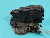Zamek przód prawy 7059974 Bmw e90 EUROPA Producent części: BMW, Europejska, 7pin