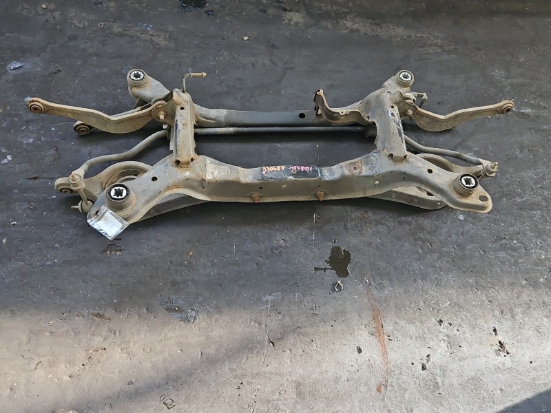 Tylna belka oś tył VOLVO S60 II 10- 2.0 D4