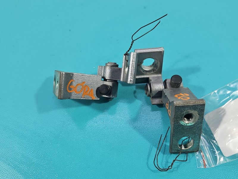 Zawias drzwi przód prawy Vw Passat B8